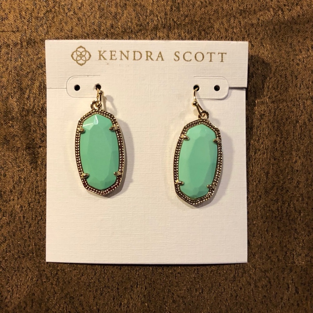 NWT Kendra Scott Dani in Gold and Turquoise